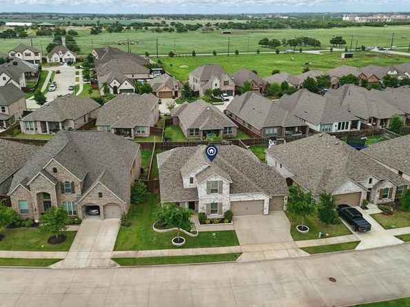 813  Glen Crossing Drive , Celina Texas 75009