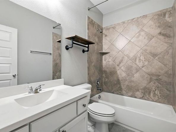 813  Glen Crossing Drive , Celina Texas 75009