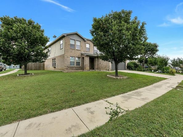 6021  Lucas Court , Fort Worth Texas 76119