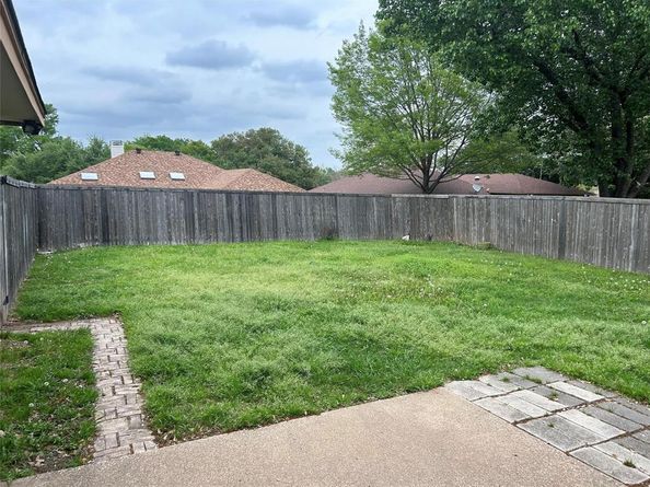 5513  Hidalgo Court , Garland Texas 75043