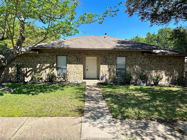 5513  Hidalgo Court , Garland Texas 75043