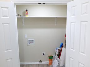 1037 E Cantey Street , Fort Worth Texas 76104