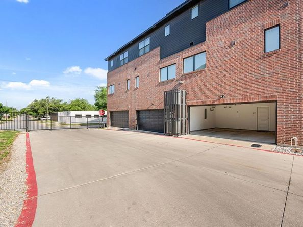 1733 W Cantey Street , Fort Worth Texas 76110