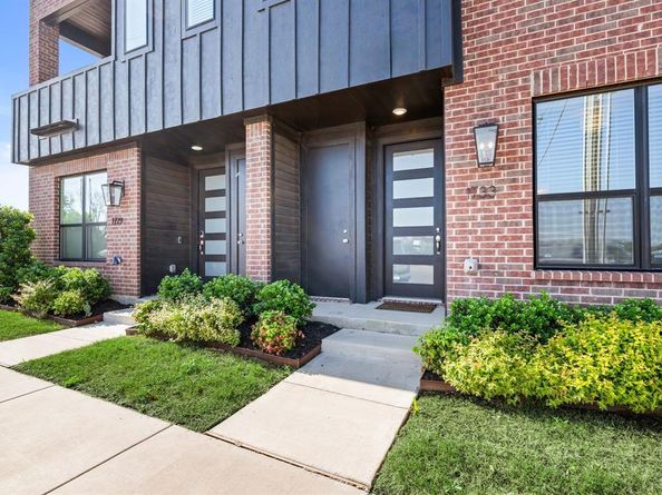 1733 W Cantey Street , Fort Worth Texas 76110