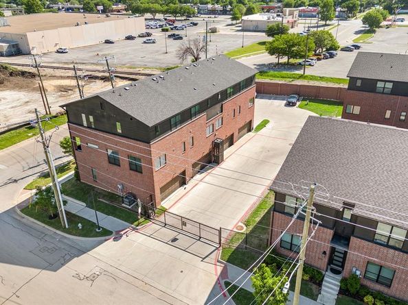 1733 W Cantey Street , Fort Worth Texas 76110