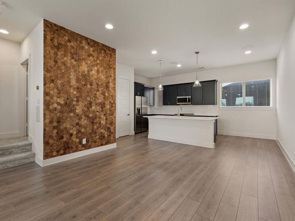 1733 W Cantey Street , Fort Worth Texas 76110