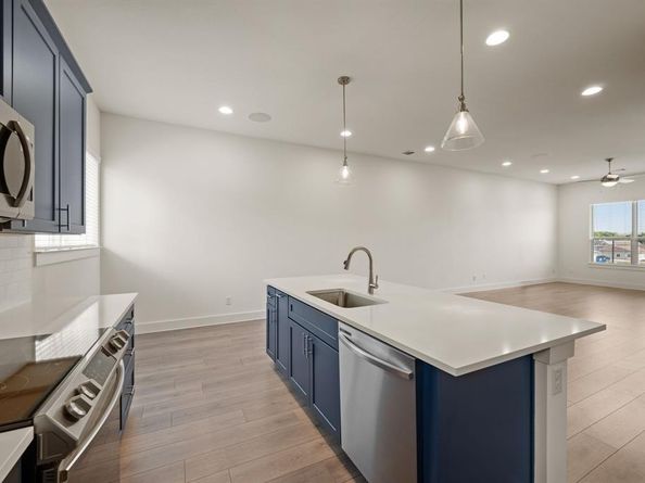 1733 W Cantey Street , Fort Worth Texas 76110