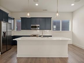 1733 W Cantey Street , Fort Worth Texas 76110