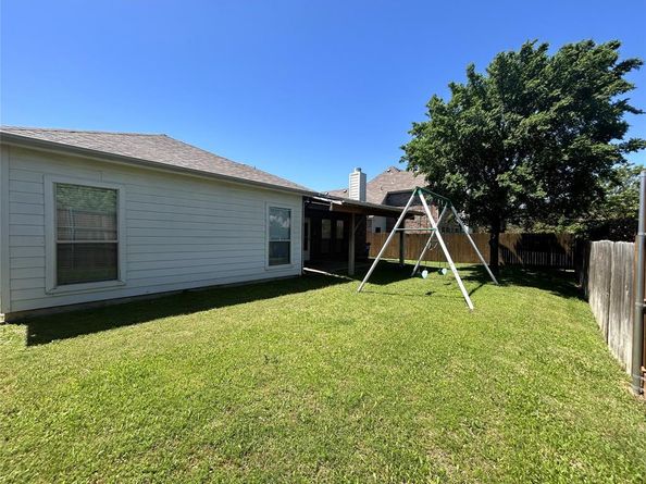 4303  Grassy Glen Drive , Corinth Texas 76208
