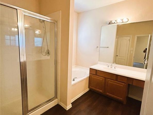 4303  Grassy Glen Drive , Corinth Texas 76208
