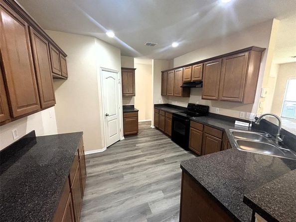 4303  Grassy Glen Drive , Corinth Texas 76208