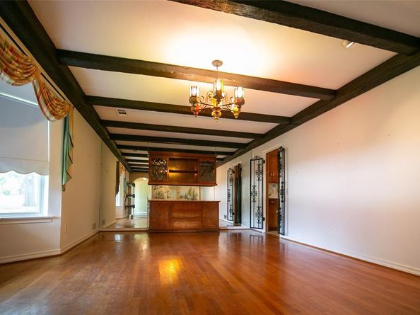 10210 E Lake Highlands  , Dallas Texas 75218