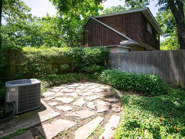 10210 E Lake Highlands  , Dallas Texas 75218