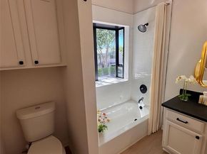 4800 W Lovers Lane  212, Dallas Texas 75209