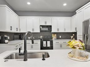 3708  Colonial Avenue , Dallas Texas 75215
