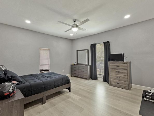 3708  Colonial Avenue , Dallas Texas 75215