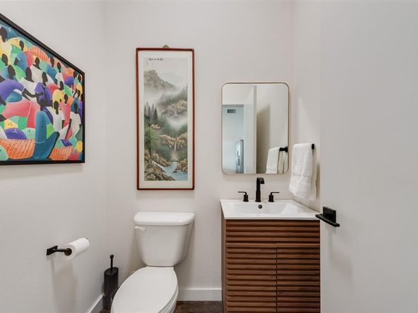 3025  Bryan Street  1F, Dallas Texas 75204