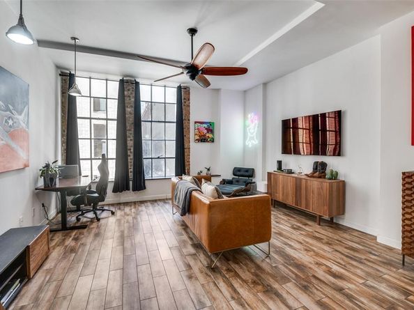 1122  Jackson Street  220, Dallas Texas 75202