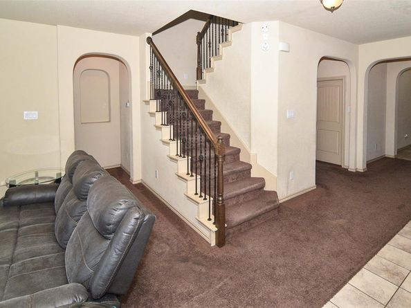 1077  Meadow Scape Drive , Fort Worth Texas 76028