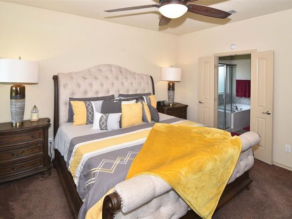 1077  Meadow Scape Drive , Fort Worth Texas 76028