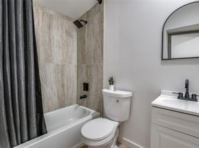 122  Wallace Drive , Garland Texas 75041