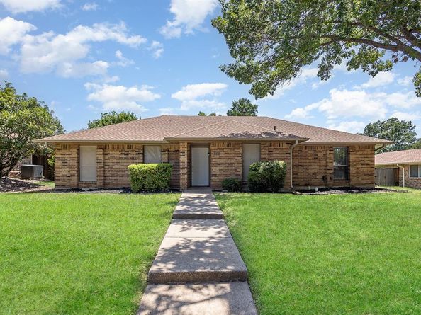 1602  Walker Drive , Carrollton Texas 75007