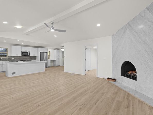 13123  Roaring Springs Lane , Dallas Texas 75240