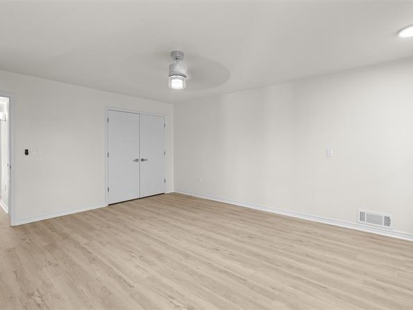 13123  Roaring Springs Lane , Dallas Texas 75240