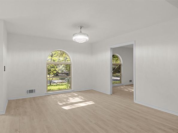 13123  Roaring Springs Lane , Dallas Texas 75240