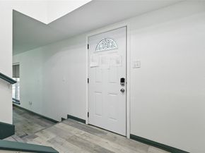 742  Austrian Road , Grand Prairie Texas 75050