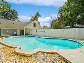742  Austrian Road , Grand Prairie Texas 75050