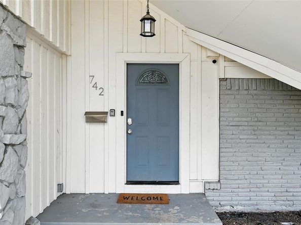 742  Austrian Road , Grand Prairie Texas 75050