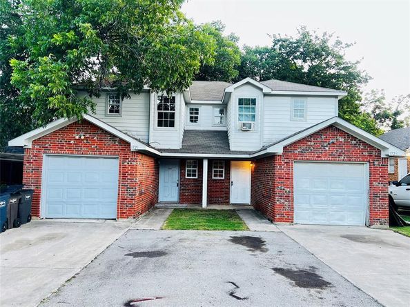 3721  Avenue K  , Fort Worth Texas 76105