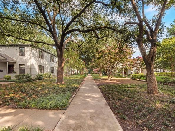 4930 N Hall Street  B, Dallas Texas 75235