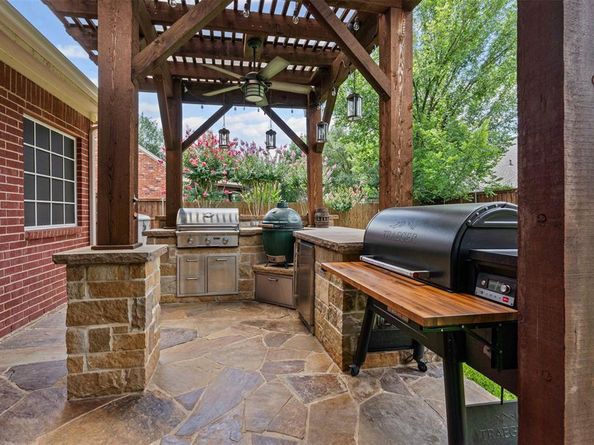 1018  Brook Arbor Drive , Mansfield Texas 76063