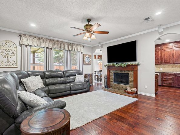 1018  Brook Arbor Drive , Mansfield Texas 76063