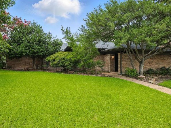 9901  Burnham Drive , Dallas Texas 75243