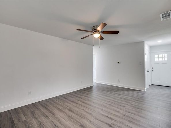 5561  Alter Drive , Fort Worth Texas 76119