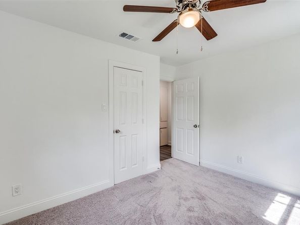 5561  Alter Drive , Fort Worth Texas 76119