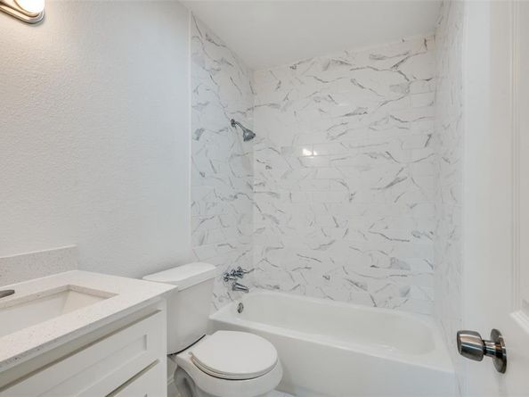 5561  Alter Drive , Fort Worth Texas 76119