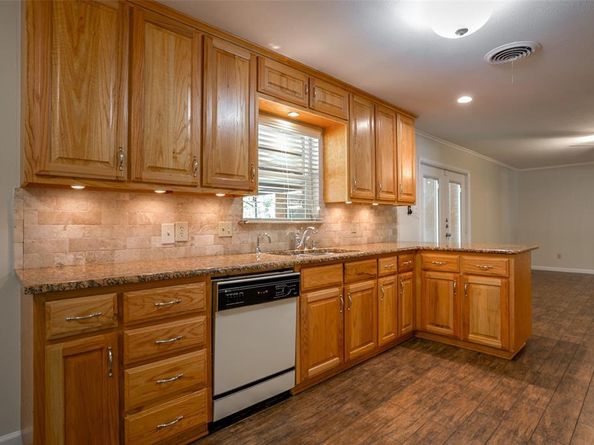 5613  Morley Avenue , Fort Worth Texas 76133
