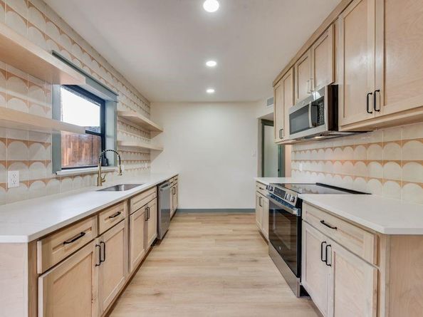 2131  Harrison Avenue , Fort Worth Texas 76110