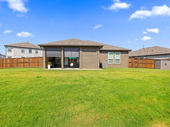 3000  Aslynn Circle , Aubrey Texas 76227