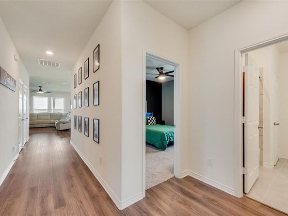 3000  Aslynn Circle , Aubrey Texas 76227