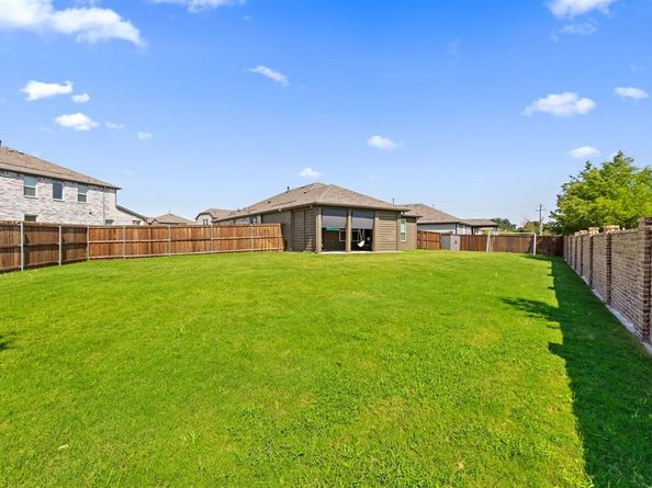 3000  Aslynn Circle , Aubrey Texas 76227