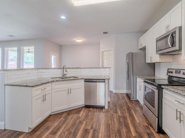 925  Clear Creek Drive , Mesquite Texas 75181