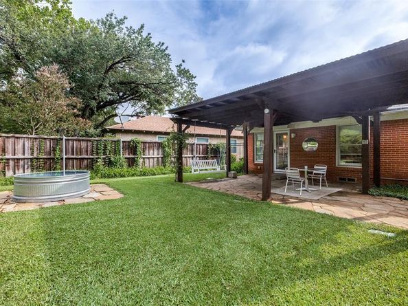10161  Baronne Circle , Dallas Texas 75218