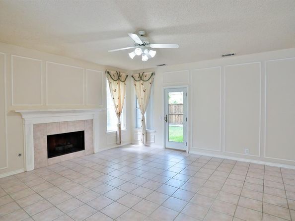 1408  Yellowstone Lane , Carrollton Texas 75006