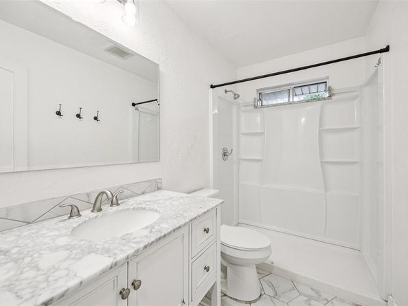 2529 W 12th Street , Dallas Texas 75211