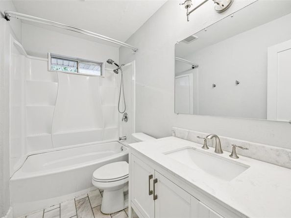 2529 W 12th Street , Dallas Texas 75211